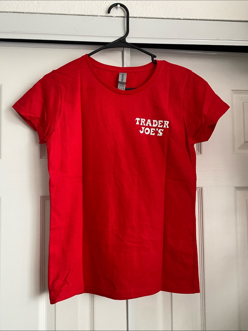 🌼 Trader Joe's Women's Short Sleeve Logo Tee in Red